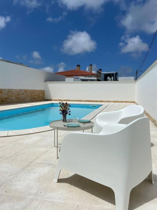 Charming Villa With Private Poll Alcobaça Buitenkant foto